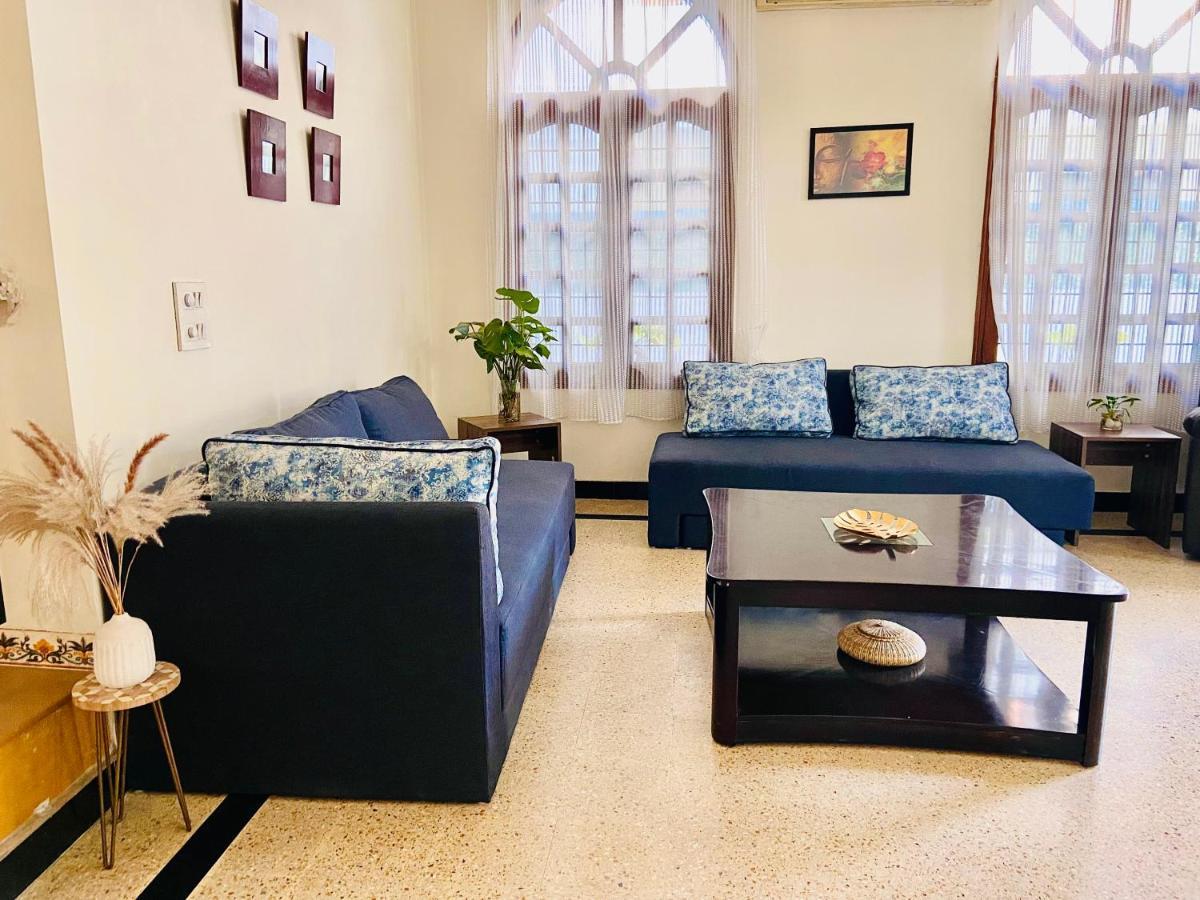 Roshani Pool Villa Gurgaon - 7Br #Privatepool #Villa #Bungalow #Garden #Staycation Екстер'єр фото
