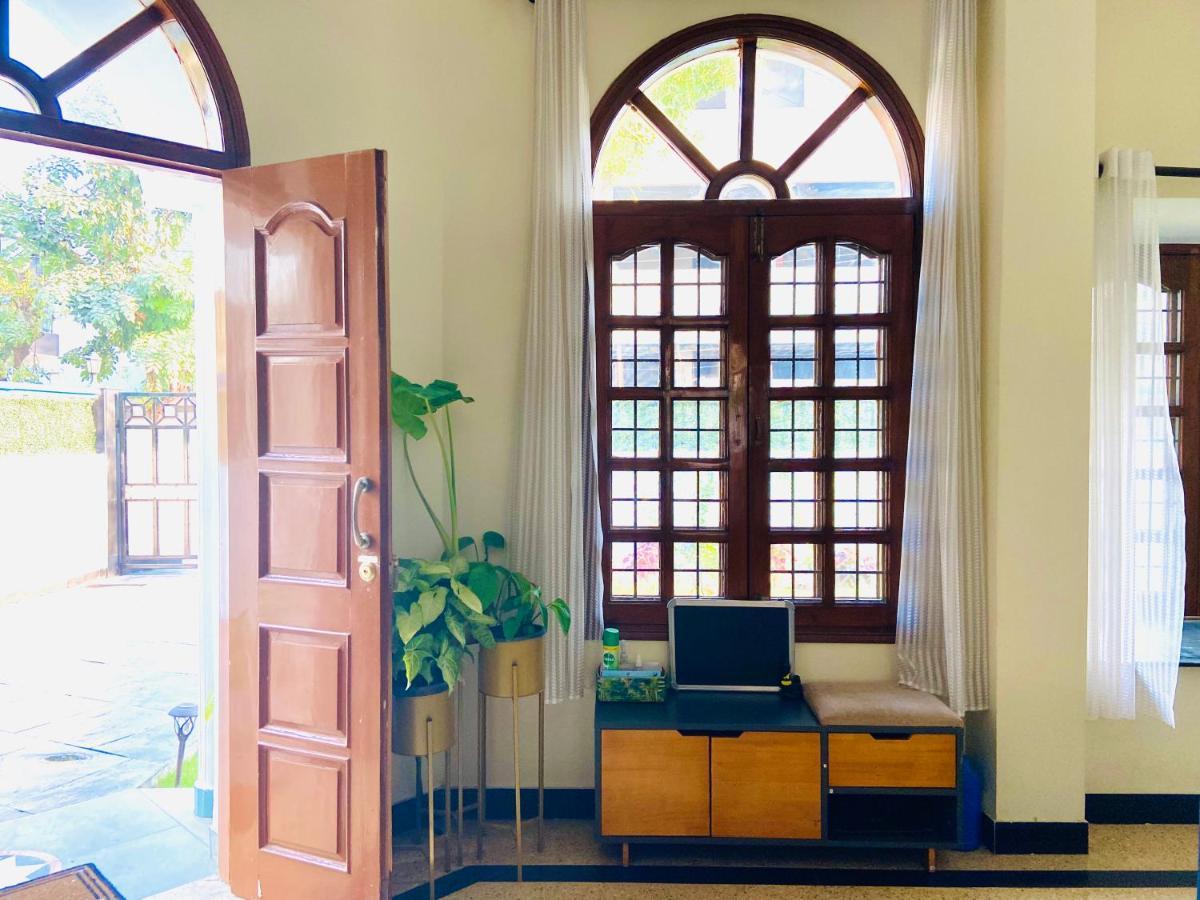 Roshani Pool Villa Gurgaon - 7Br #Privatepool #Villa #Bungalow #Garden #Staycation Екстер'єр фото