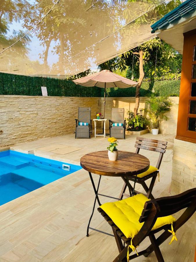 Roshani Pool Villa Gurgaon - 7Br #Privatepool #Villa #Bungalow #Garden #Staycation Екстер'єр фото
